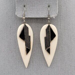 Cream Colored Plastic Dangle Hook Earrings Black Enamel Silver Tone Accents Vtg